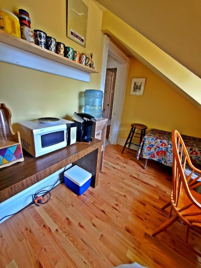 Point Breeze Guest House Піттсбург Екстер'єр фото